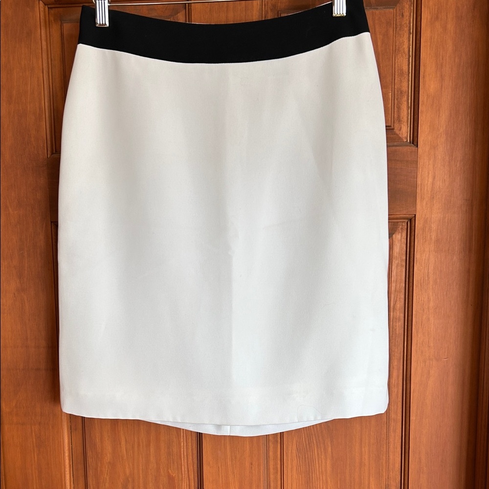 Le Suit Black and White Pencil Skirt